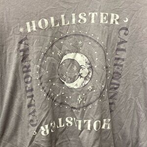 hollister celestial T-shirt